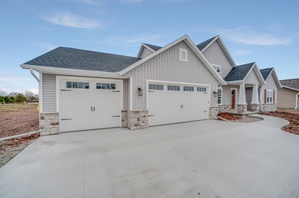 Cost of Concrete Driveway Pouring in Lincoln