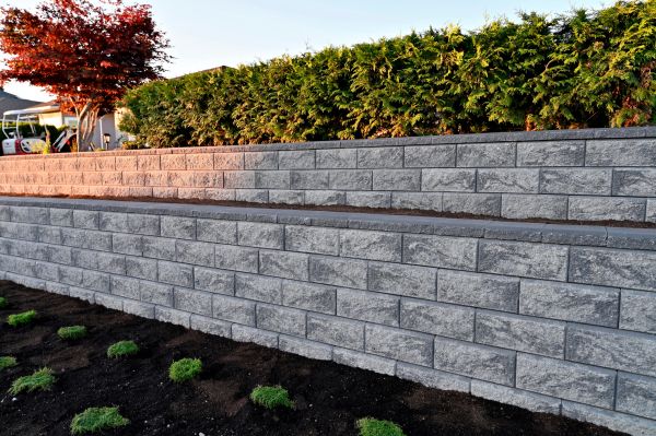 Cost of Concrete Retaining Wall Installation in Lincoln