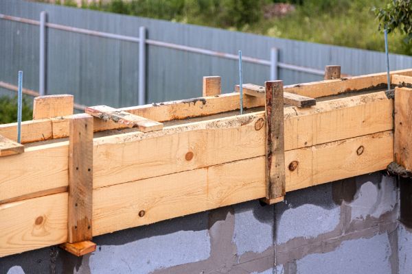 Cost of Poured Wall Construction in Lincoln