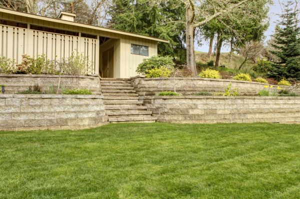 Cost of Retaining Wall Construction in Lincoln