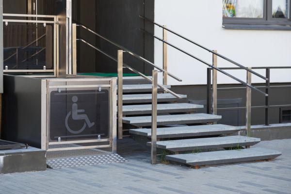 Cost of Entryway Stair Installation in Lincoln