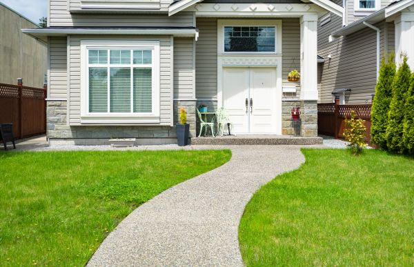 Cost of Concrete Path Construction in Lincoln