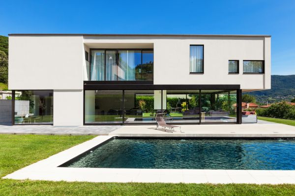 Cost of Poolside Concrete Construction in Lincoln